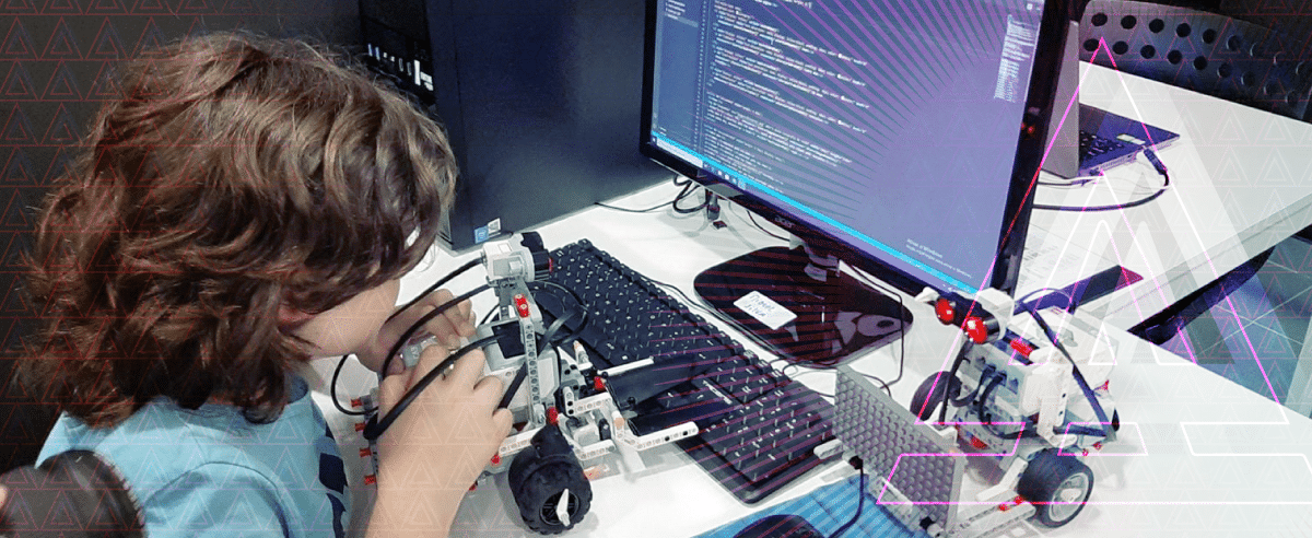 Atividades Curriculares - Robotica